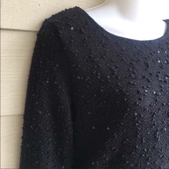 NWT Boucle Sparkle Sweater Top Deep V-neck in Back Size Small Jennifer Lopez - Picture 2 of 3
